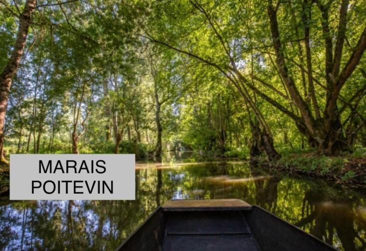 Maison De La Mare Aux Rainettes Location Vacances Standing Au Coeur Du Marais Poitevin - 3 Chambres - 6 Personnes La Celle-sous-Gouzon 外观 照片